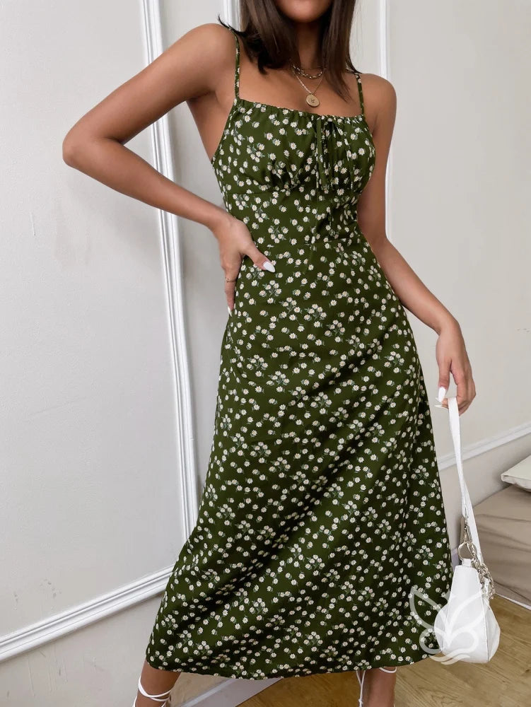 Vestido Midi Justo Floral Com Alça Fina E Barra Assimétrica Vestido Midi Justo Floral Com Alça Fina E Barra Assimétrica