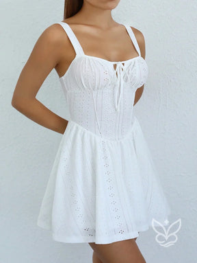 Vestido Mini com Cintura Franzida e Amarração Frontal Vestido Mini com Cintura Franzida e Amarração Frontal