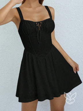 Vestido Mini com Cintura Franzida e Amarração Frontal Vestido Mini com Cintura Franzida e Amarração Frontal