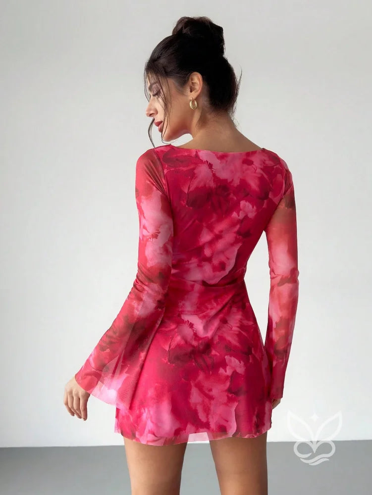 Vestido Mini Decote Canoa Manga Flare Cintura Império Estampa Poá Vestido Mini Decote Canoa Manga Flare Cintura Império