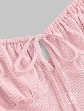 Vestido Mini Franzido no Busto Amarração no Ombro e Decote Cami Vestido Mini Franzido no Busto Amarração no Ombro e