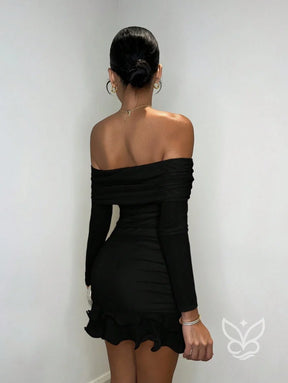Vestido Ombro a Ombro Com Manga Longa Babados E Franzidos Vestido Ombro a Ombro Com Manga Longa Babados E Franzidos
