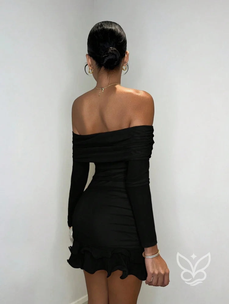 Vestido Ombro a Ombro Com Manga Longa Babados E Franzidos Vestido Ombro a Ombro Com Manga Longa Babados E Franzidos