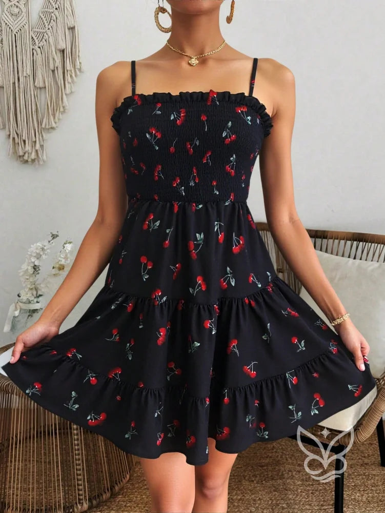 Vestido Rodado Com Alça Fina Estampa De Cerejas E Franzido Vestido Rodado Com Alça Fina Estampa De Cerejas E Franzido