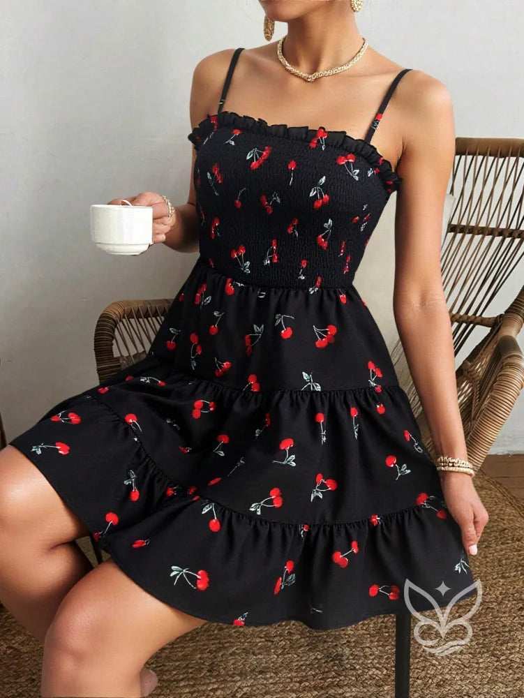 Vestido Rodado Com Alça Fina Estampa De Cerejas E Franzido Preto / PP Vestido Rodado Com Alça Fina Estampa De Cerejas E