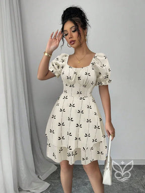 Vestido Rodado Com Manga Bufante E Estampa Delicada Vestido Rodado Com Manga Bufante E Estampa Delicada