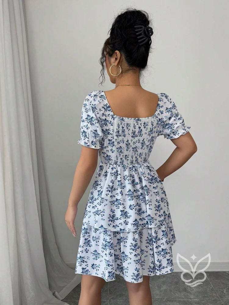 Vestido Rodado Com Manga Bufante E Estampa Delicada Vestido Rodado Com Manga Bufante E Estampa Delicada
