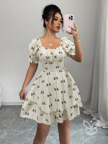Vestido Rodado Com Manga Bufante E Estampa Delicada Bege / PP Vestido Rodado Com Manga Bufante E Estampa Delicada