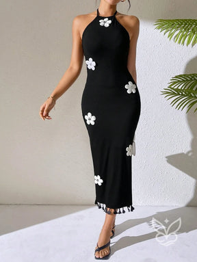 Vestido Sem Manga Decote Decorado E Modelagem Acinturada Vestido Sem Manga Decote Decorado E Modelagem Acinturada