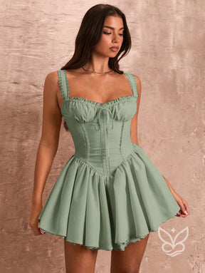 Vestido Slip com Franzido no Busto e Detalhe em Renda Vestido Slip com Franzido no Busto e Detalhe em Renda