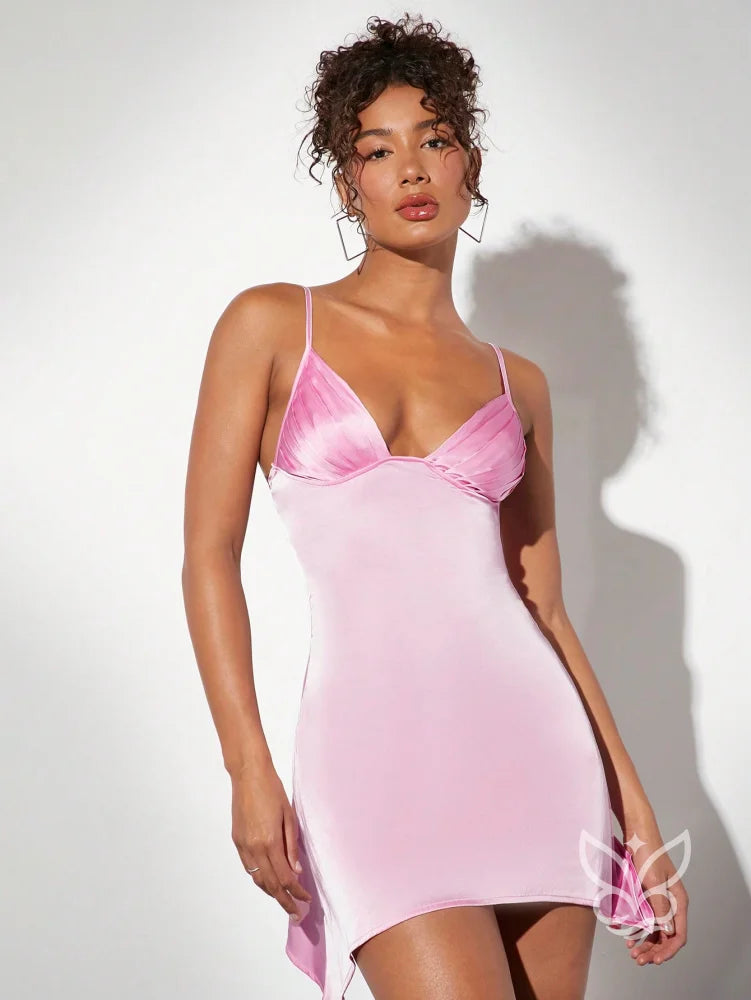 Vestido Slip Dress Com Recortes E Caimento Fluido Vestido Slip Dress Com Recortes E Caimento Fluido
