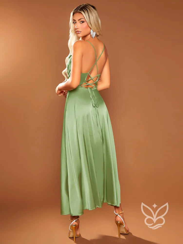 Vestido Slip Dress Em Cetim Com Fenda E Alças Finas Vestido Slip Dress Em Cetim Com Fenda E Alças Finas