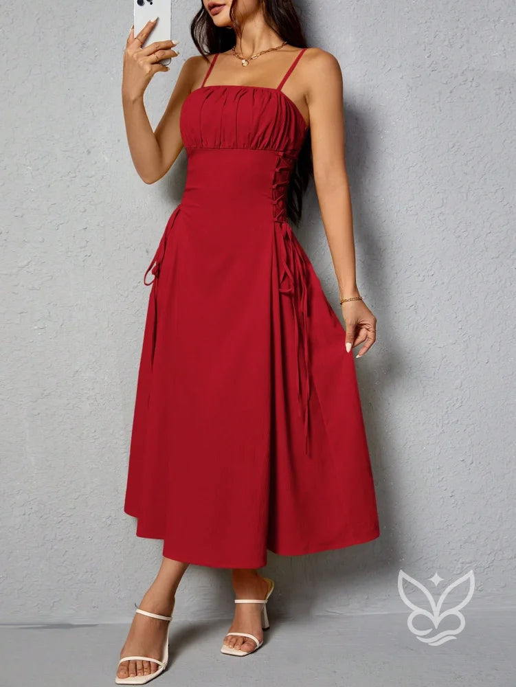 Vestido Sundress com Franzido no Busto e Amarração na Cintura Vestido Sundress com Franzido no Busto e Amarração na