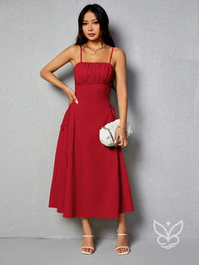 Vestido Sundress com Franzido no Busto e Amarração na Cintura Vestido Sundress com Franzido no Busto e Amarração na