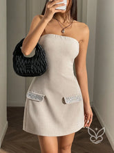 Vestido Tomara Que Caia Com Bolsos Decorativos Caqui / PP Vestido Tomara Que Caia Com Bolsos Decorativos