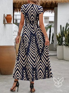Vestido Transpassado Com Decote V E Estampa Floral Vestido Transpassado Com Decote V E Estampa Floral