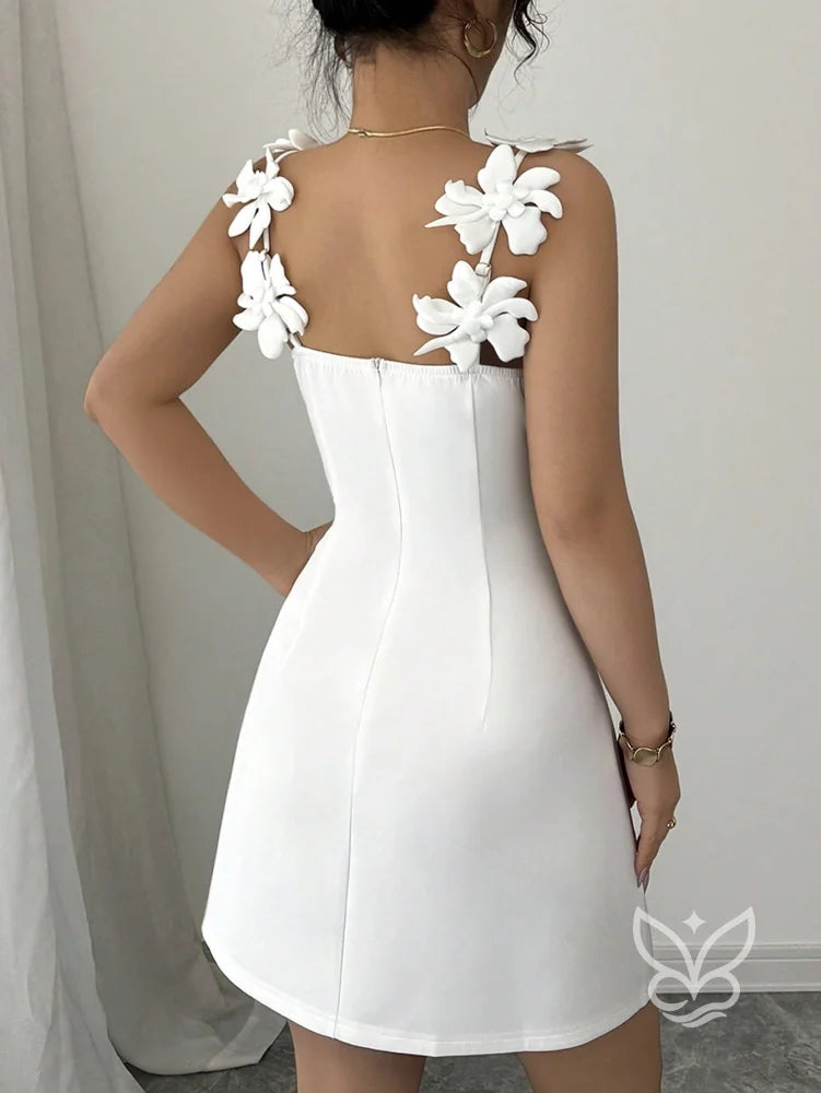 Vestido Tubinho Com Alças De Flores Em Efeito 3D Romântico Vestido Tubinho Com Alças De Flores Em Efeito 3D Romântico