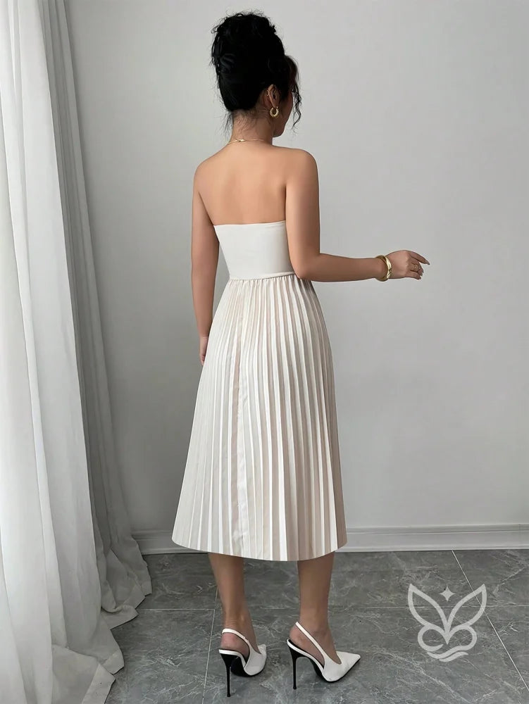 Vestido Tubinho Plissado Com Caimento Ajustado E Estilo Elegante Vestido Tubinho Plissado Com Caimento Ajustado E