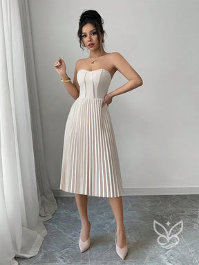Vestido Tubinho Plissado Com Caimento Ajustado E Estilo Elegante Vestido Tubinho Plissado Com Caimento Ajustado E
